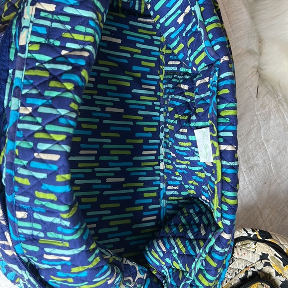 Vera Bradley Duffle Bag !! Blue, Green, White - Picture 4 of 4